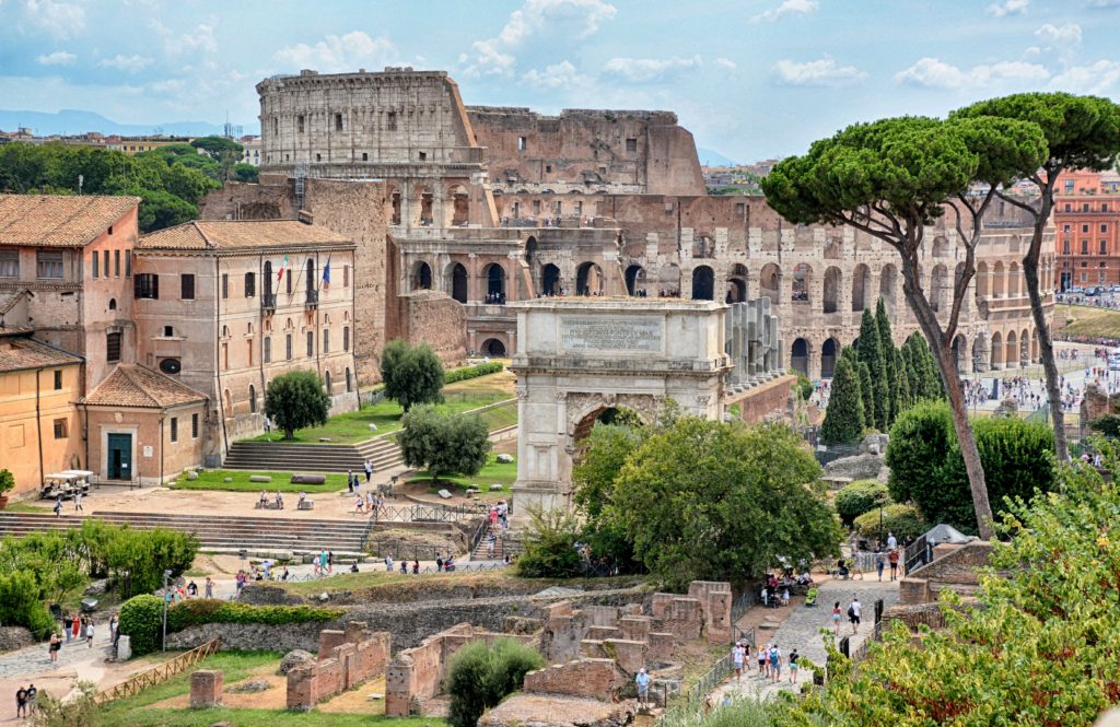 visite des forums impériaux Visita dei Fori Imperiali photo by David Edkins Unsplash