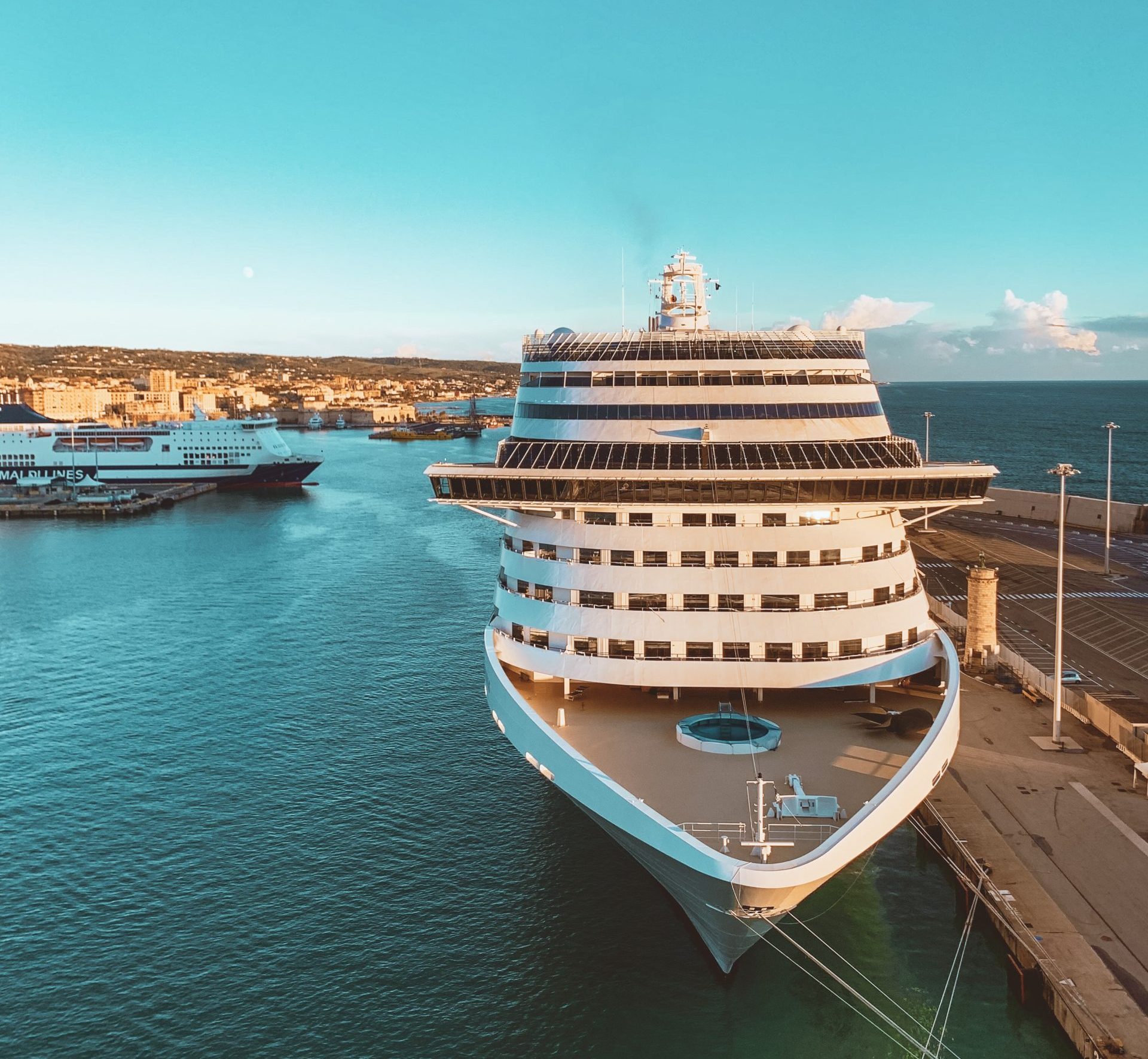 Rome en un jour Visiter Rome depuis une croisière Shore Excursion to Rome Porto di Civitavecchia photo by Alessandro Zanini Unsplash