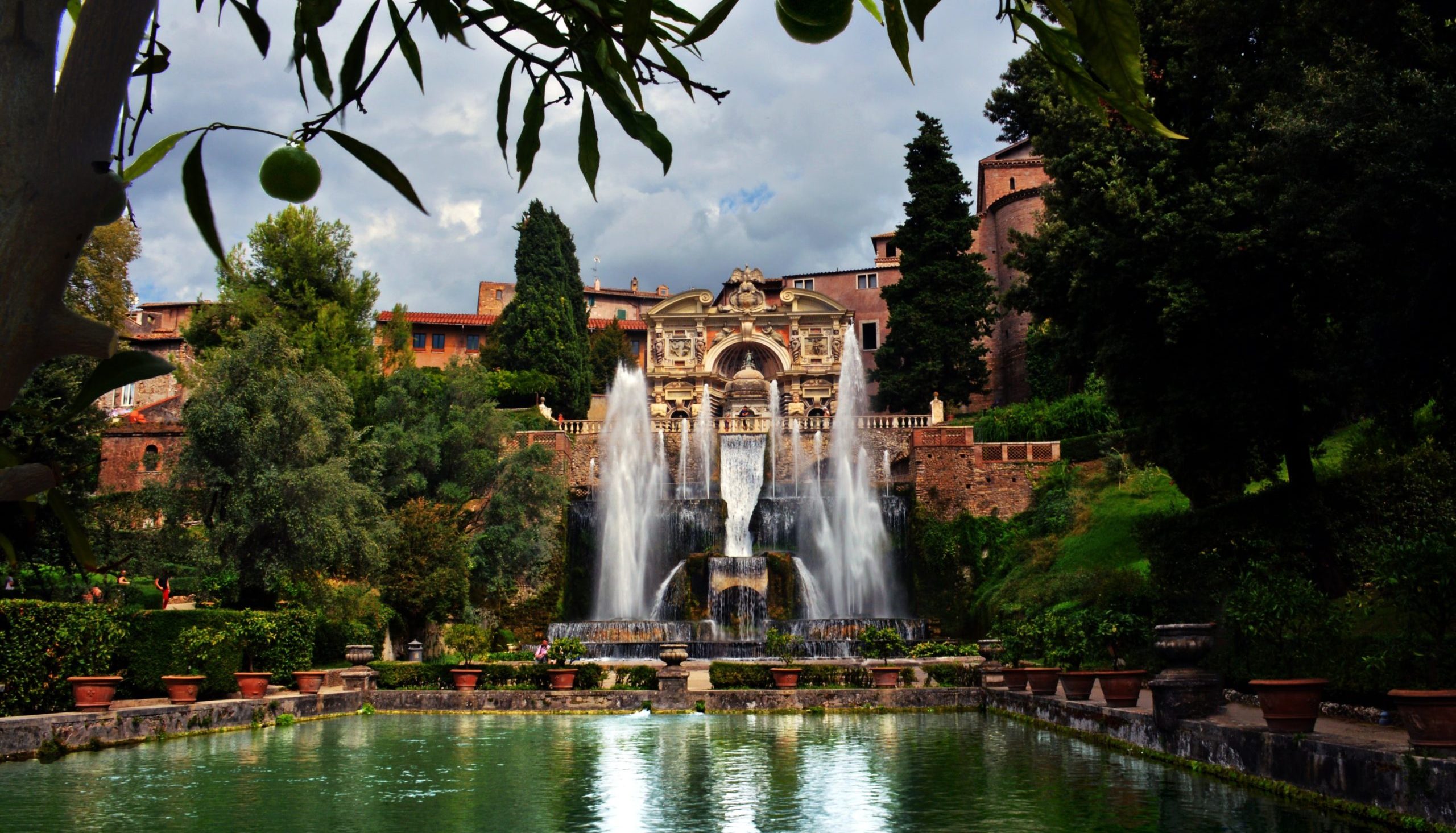 Visita Villa d'Este, perla del rinascimento, visite guidate di villa e  giardino.