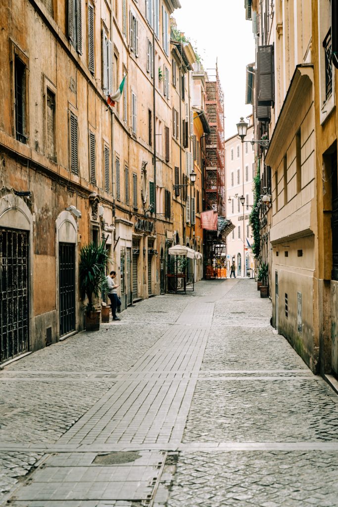 Visitare roma con disabilità, Photo by Gabriella Clare Marino Unsplash